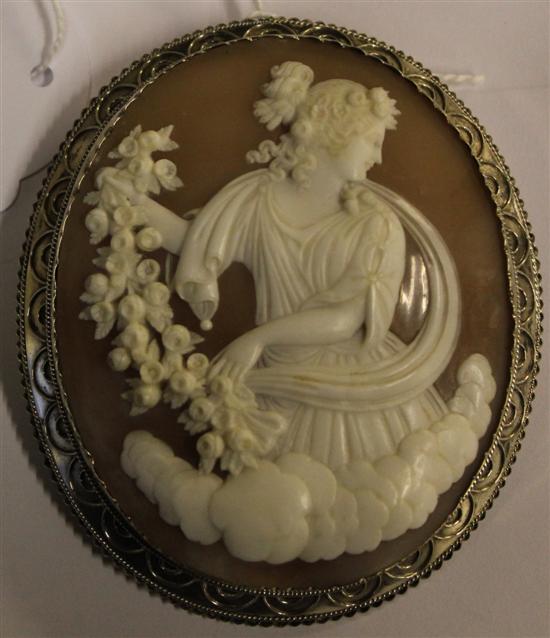 Victorian Grand Tour large oval cameo brooch of Flora, silver setting with filigree decoration
